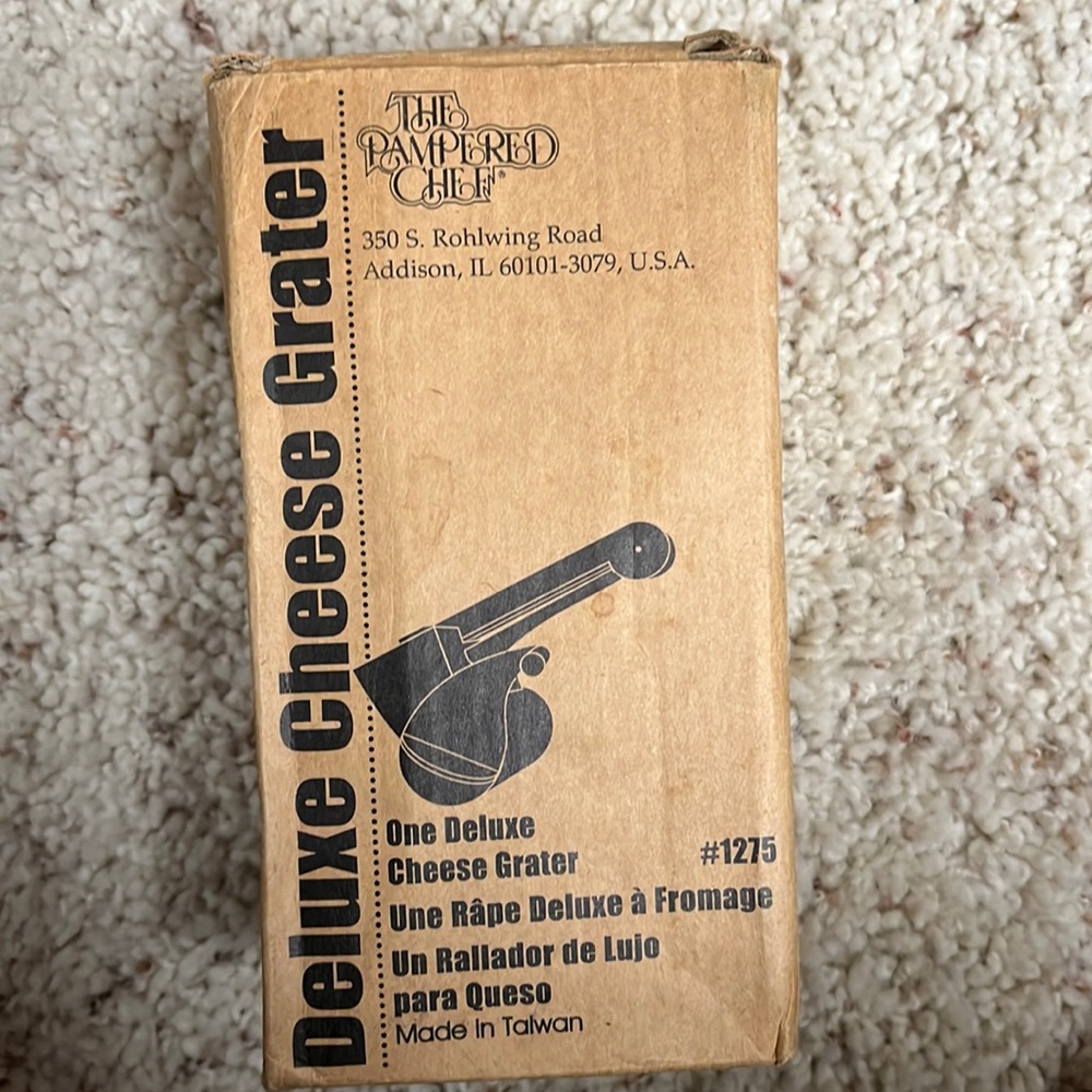 Deluxe cheese grater